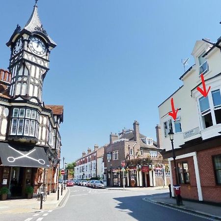 The Clock Tower Apartment - Spacious, Modern, 2 Bed Room Apartment , Southsea With Free Parking - Sleeps 4 Portsmouth Exteriér fotografie